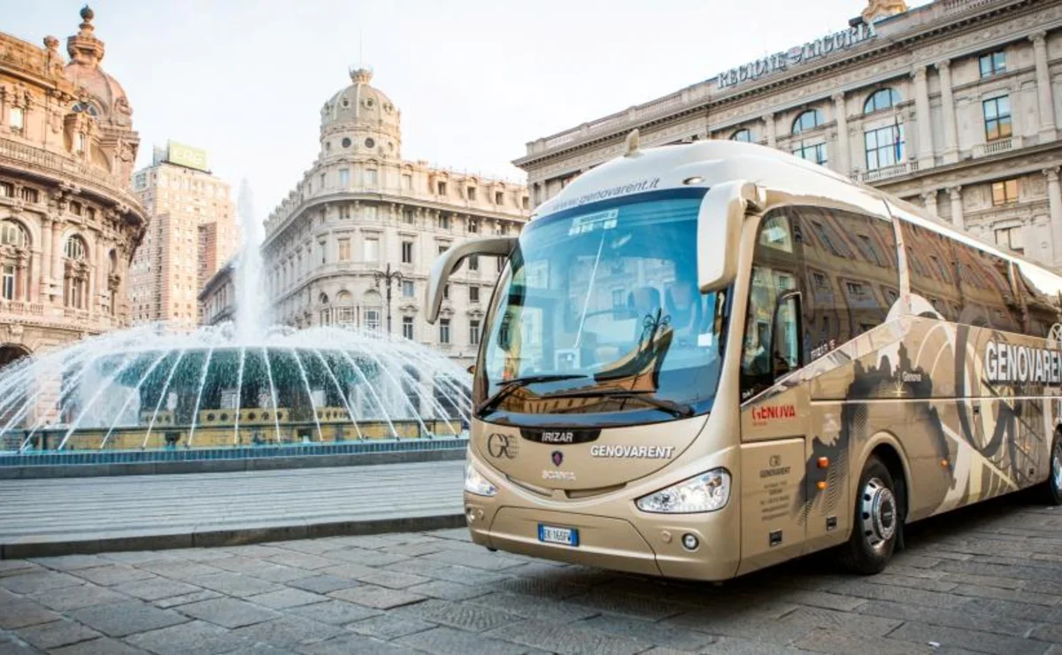Туры в европу из минска. Автобусный тур в Европу. Автобусы в Европе. Экскурсионные автобусы Европы. Экскурсионный туризм в Европе.