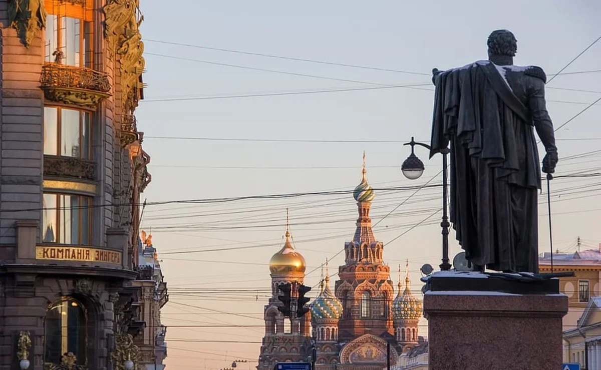 Школьные туры в Санкт-Петербург. Какие есть программы и сколько они стоят |  Ассоциация Туроператоров